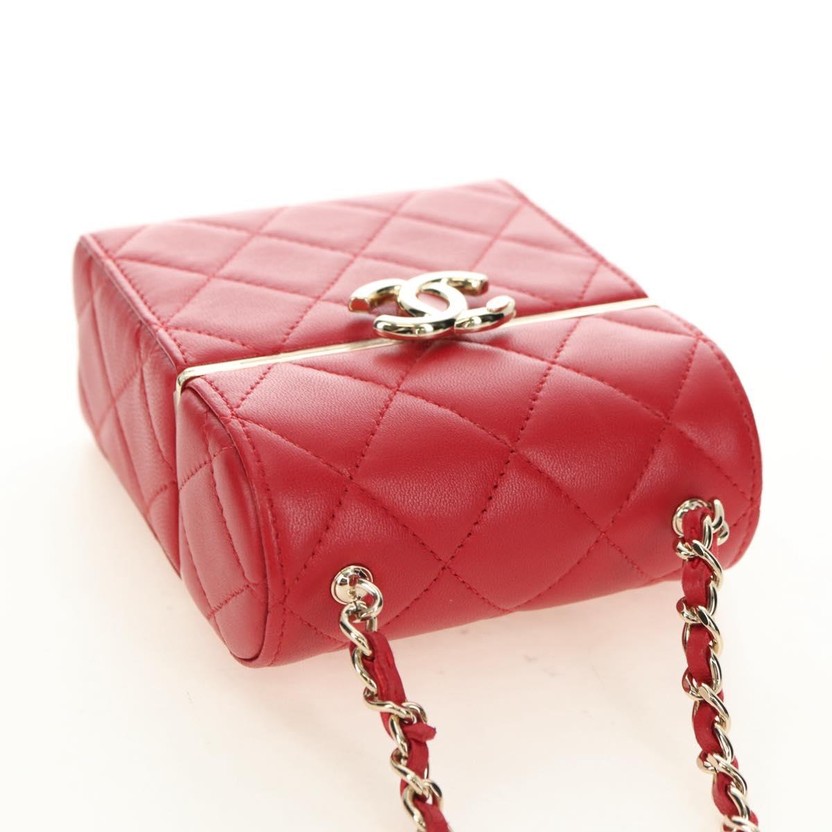 CHANEL Matelasse Chain Shoulder Bag Lamb Skin Red Gold CC Auth 181834SAM