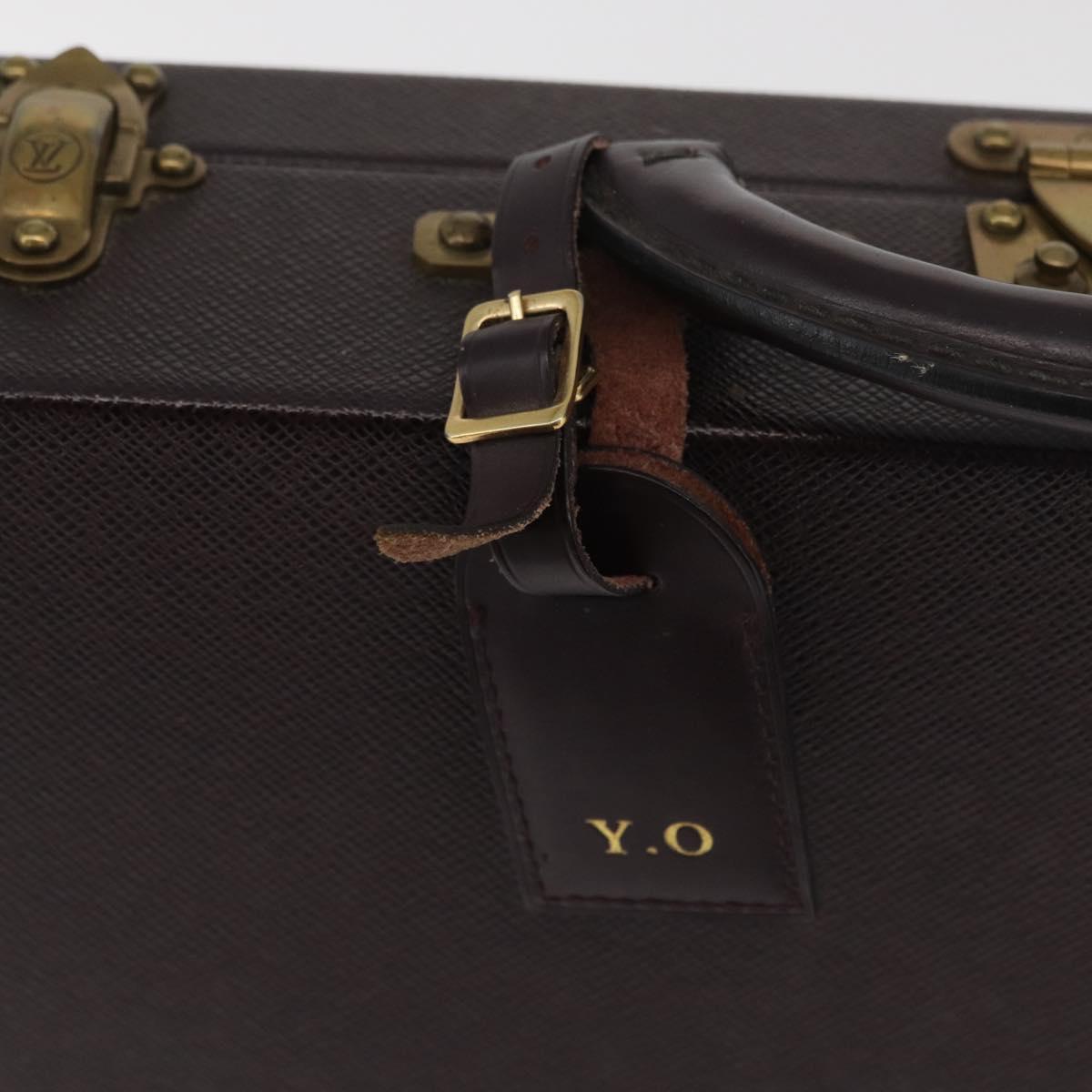 LOUIS VUITTON Taiga President Briefcase Acajou M30006 LV Auth 181846