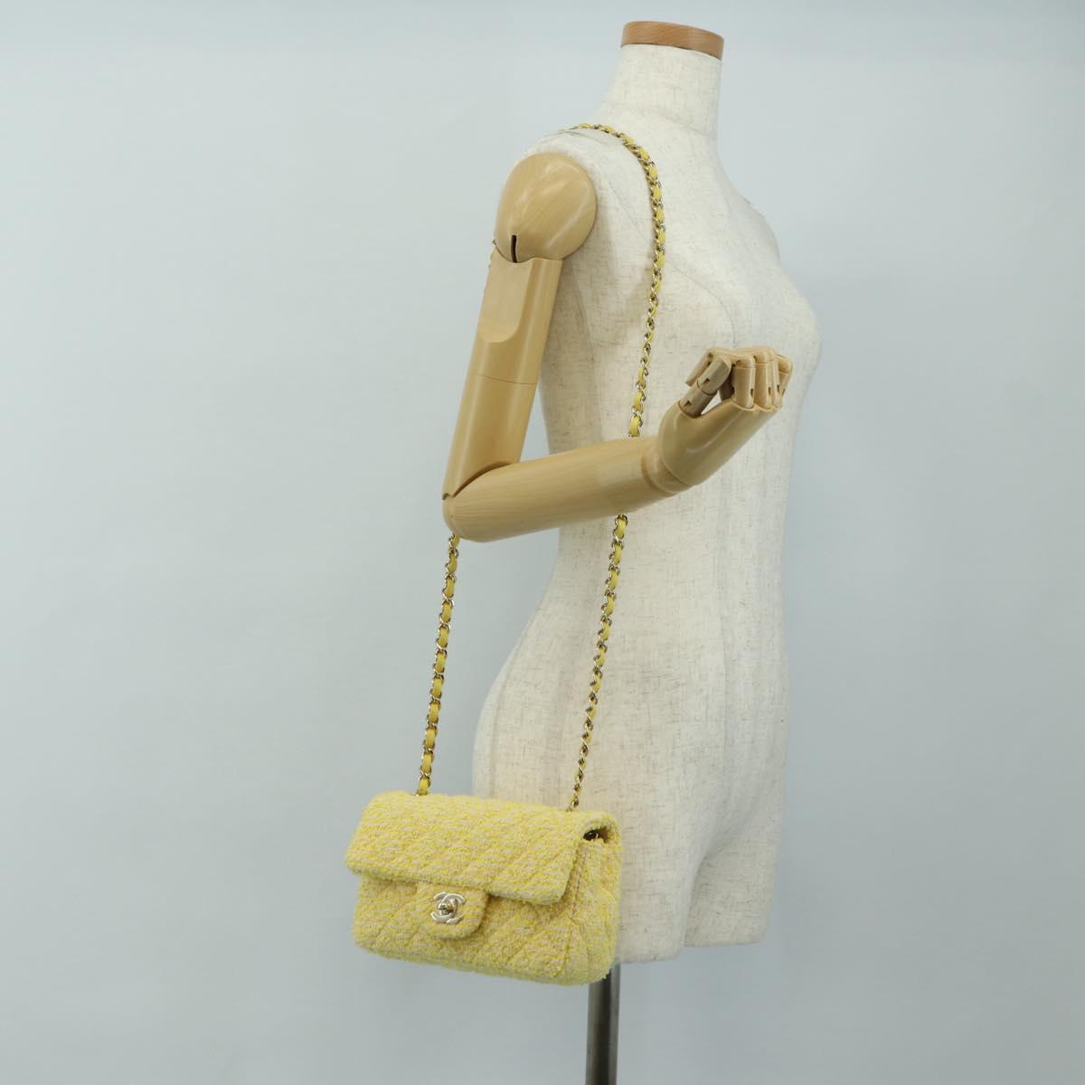 CHANEL Matelasse Chain Shoulder Bag Wool Tweed Yellow Gold CC Auth 181926SM