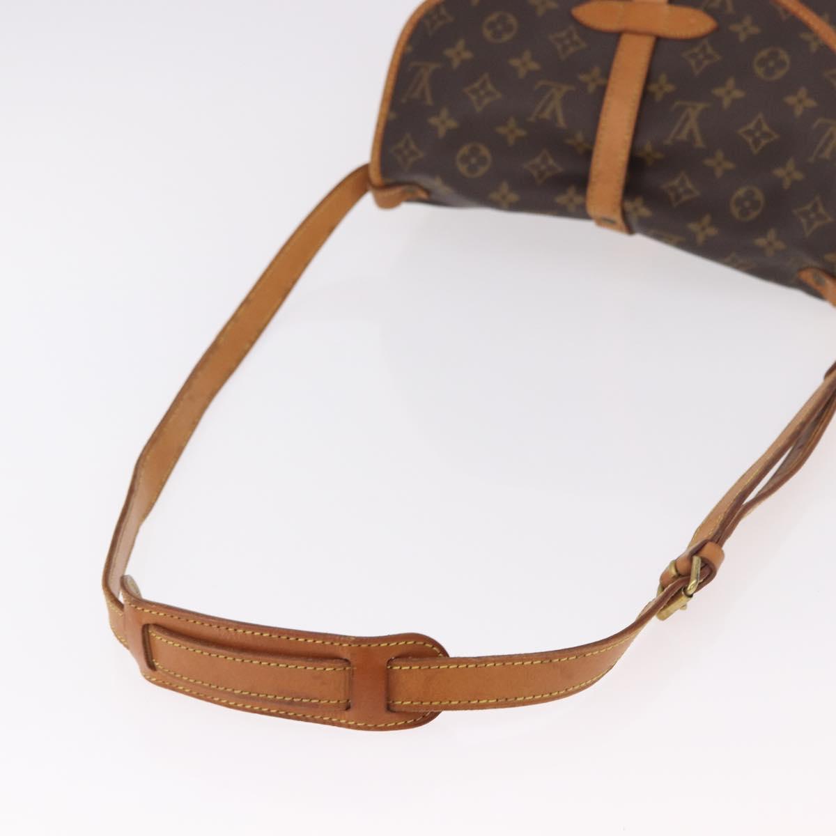 LOUIS VUITTON Monogram Saumur 30 Shoulder Bag M42256 LV Auth 182909A