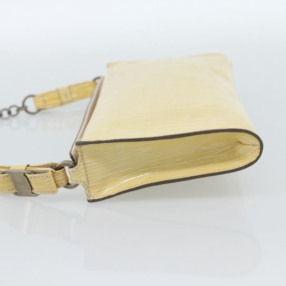 Salvatore Ferragamo Vala Chain Shoulder Bag Patent leather Ivory Auth 182995A