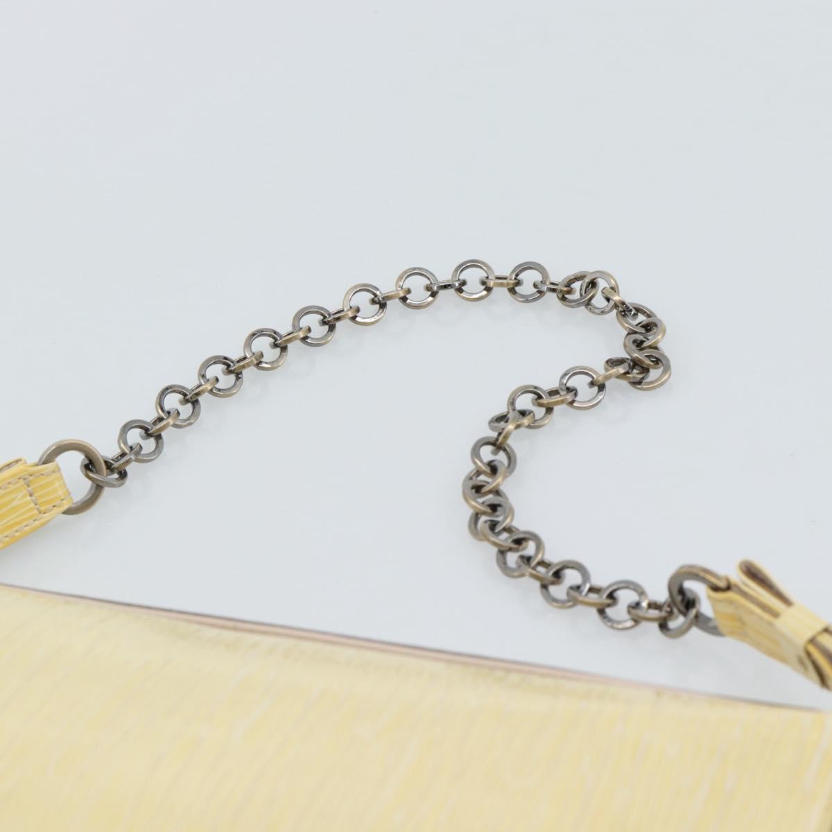 Salvatore Ferragamo Vala Chain Shoulder Bag Patent leather Ivory Auth 182995A