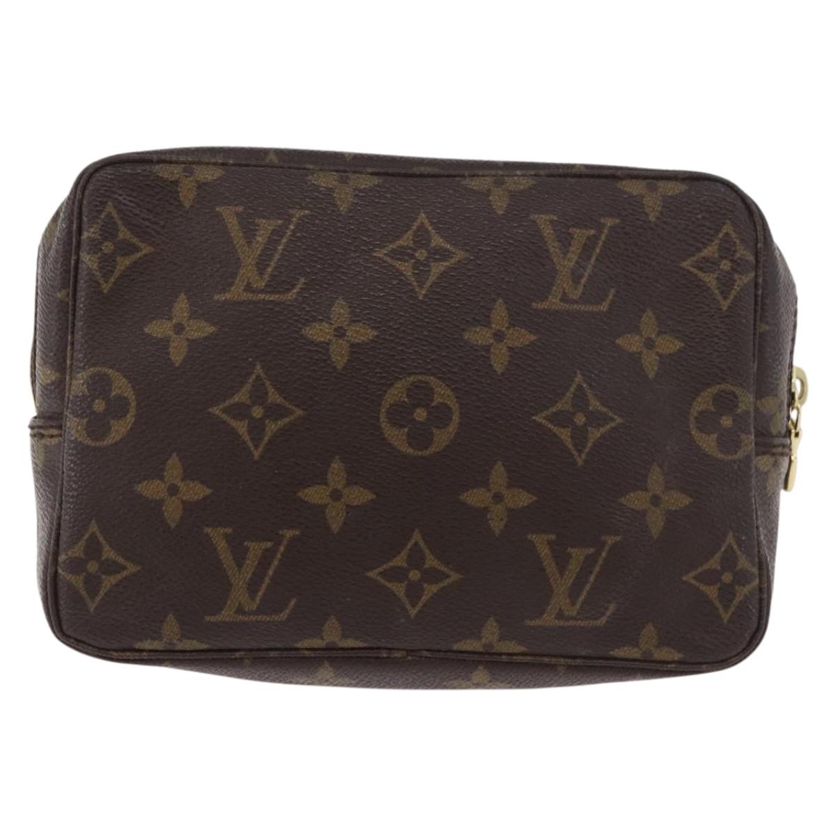 LOUIS VUITTON Monogram Trousse Toilette 18 Pouch M47526 LV Auth 183397A
