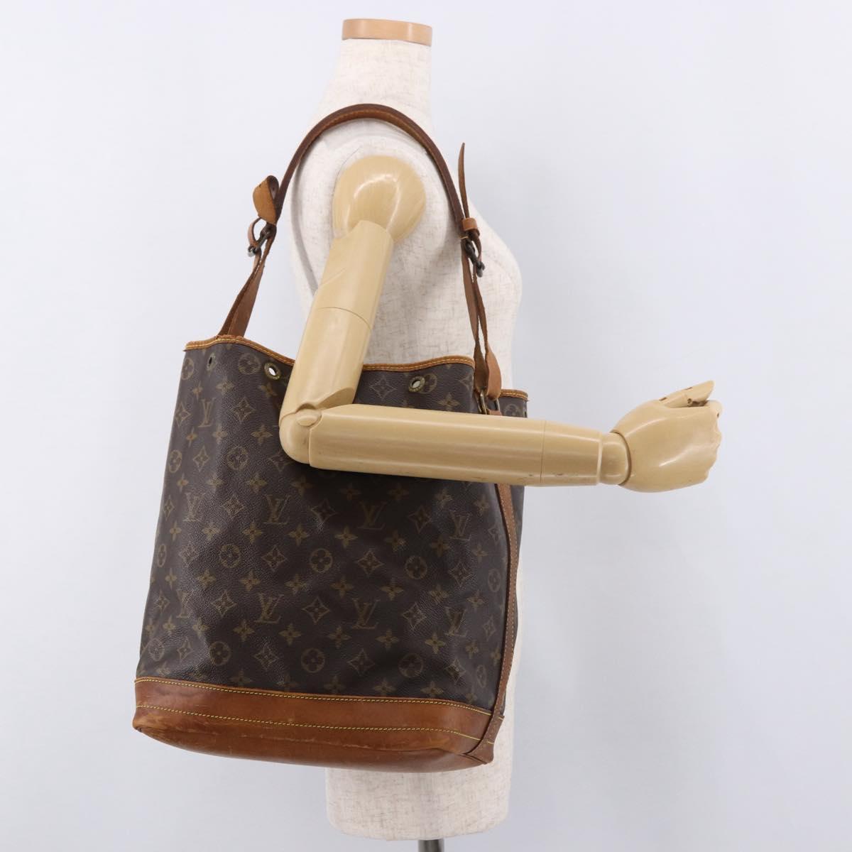 LOUIS VUITTON Monogram Noe Shoulder Bag M42224 LV Auth 183423