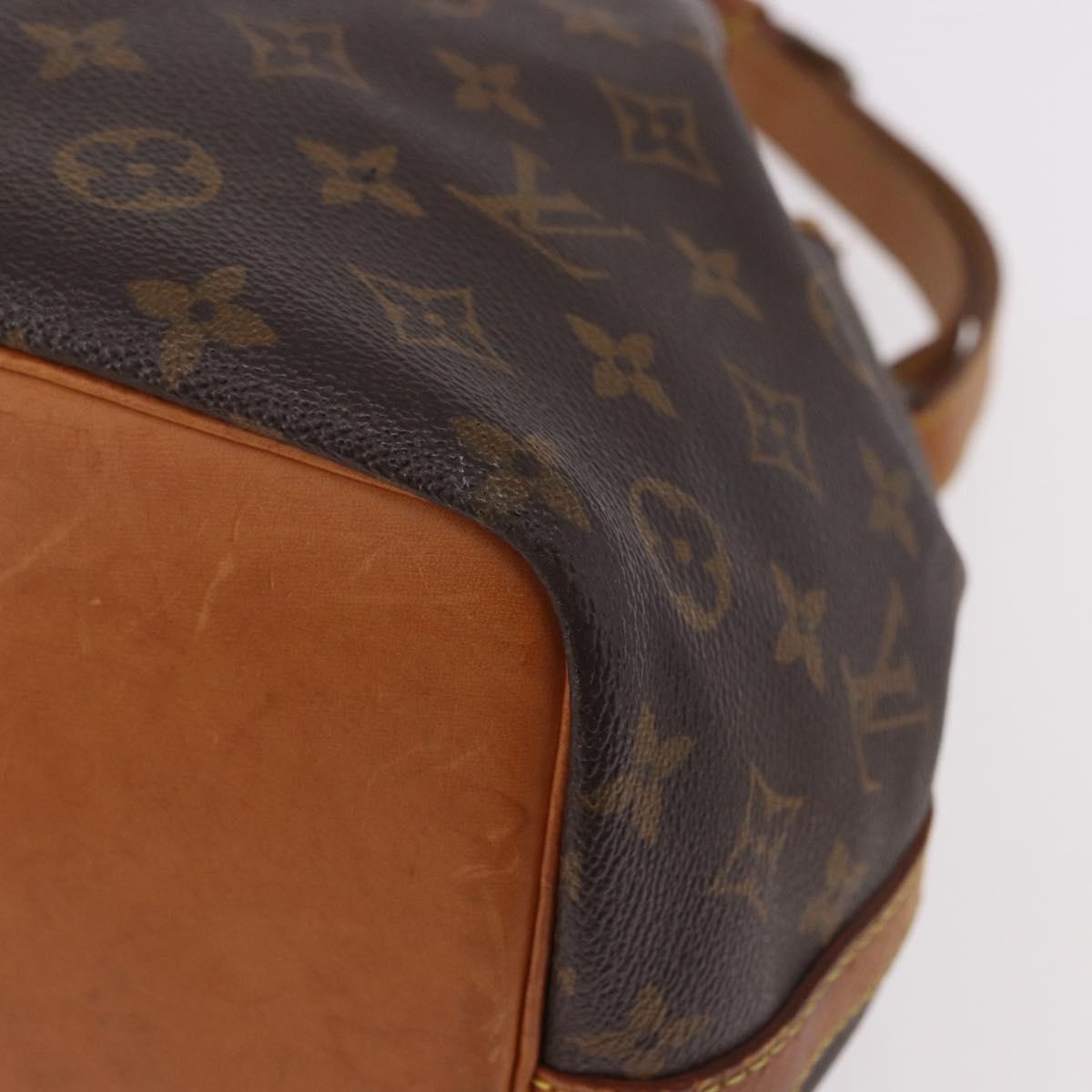 LOUIS VUITTON Monogram Petit Noe Shoulder Bag M42226 LV Auth 183473
