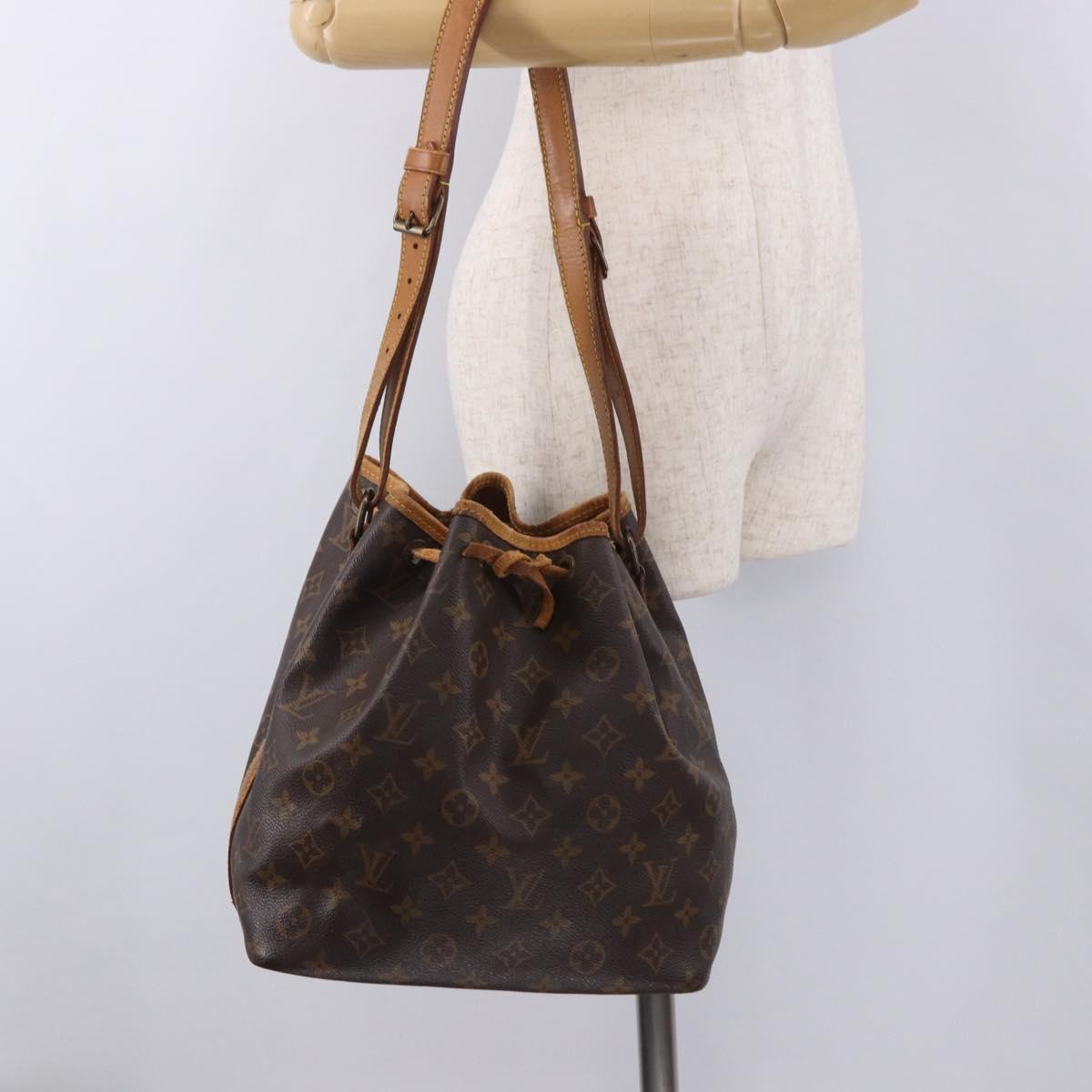 LOUIS VUITTON Monogram Petit Noe Shoulder Bag M42226 LV Auth 183473