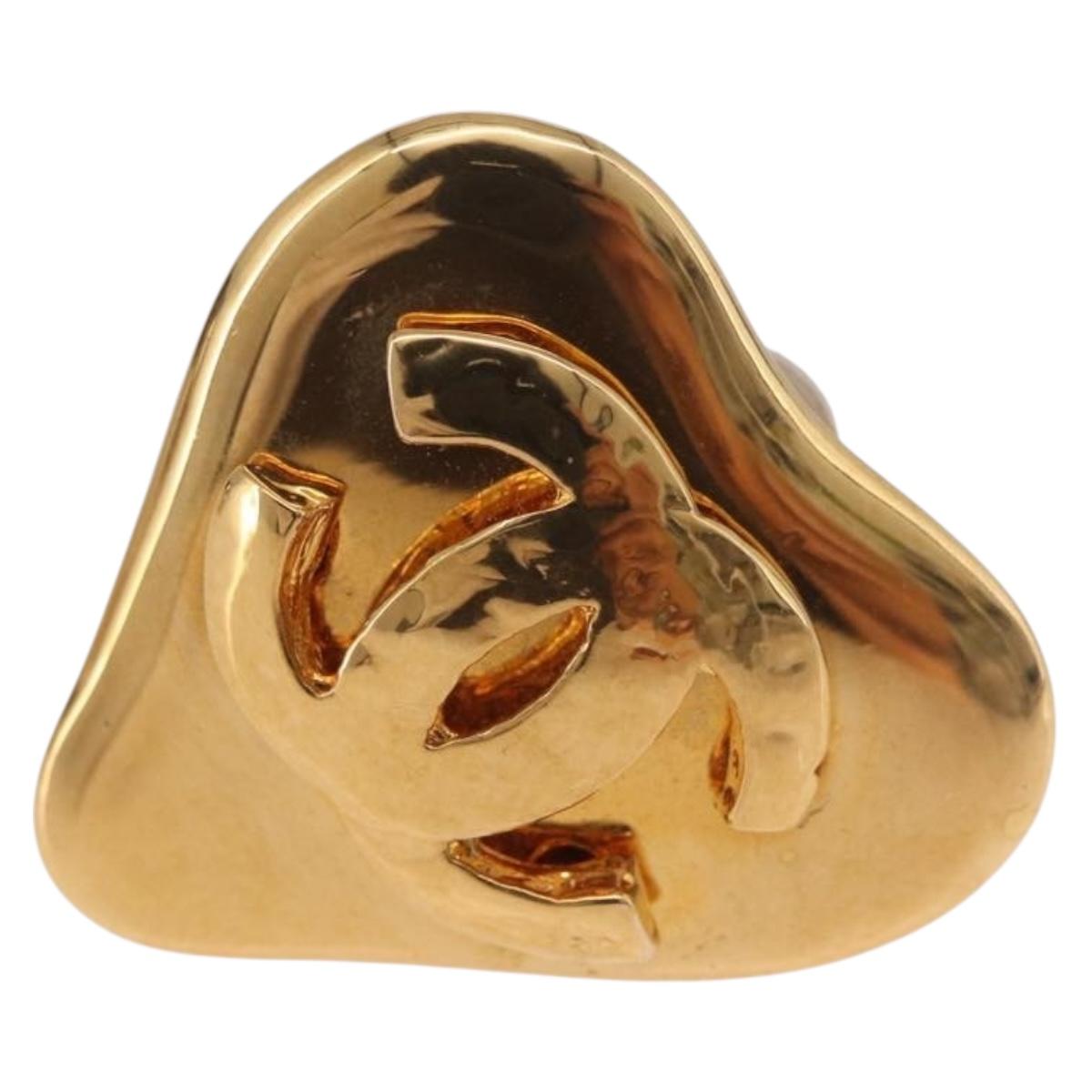 CHANEL Earring metal Gold Tone CC Auth 184006V