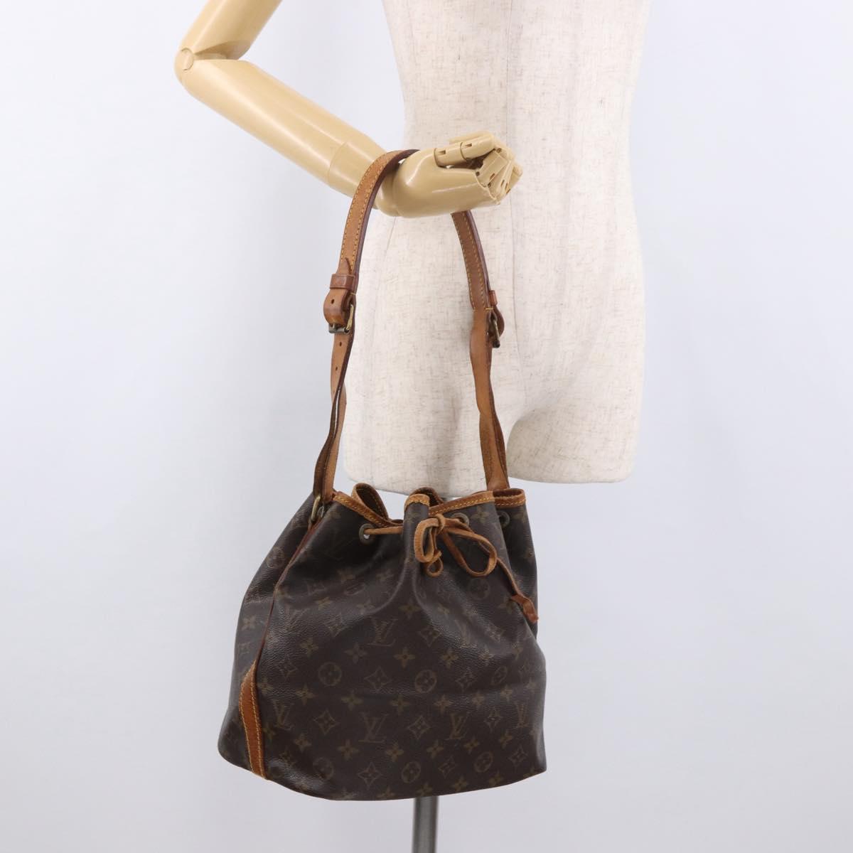 LOUIS VUITTON Monogram Petit Noe Shoulder Bag M42226 LV Auth 184183
