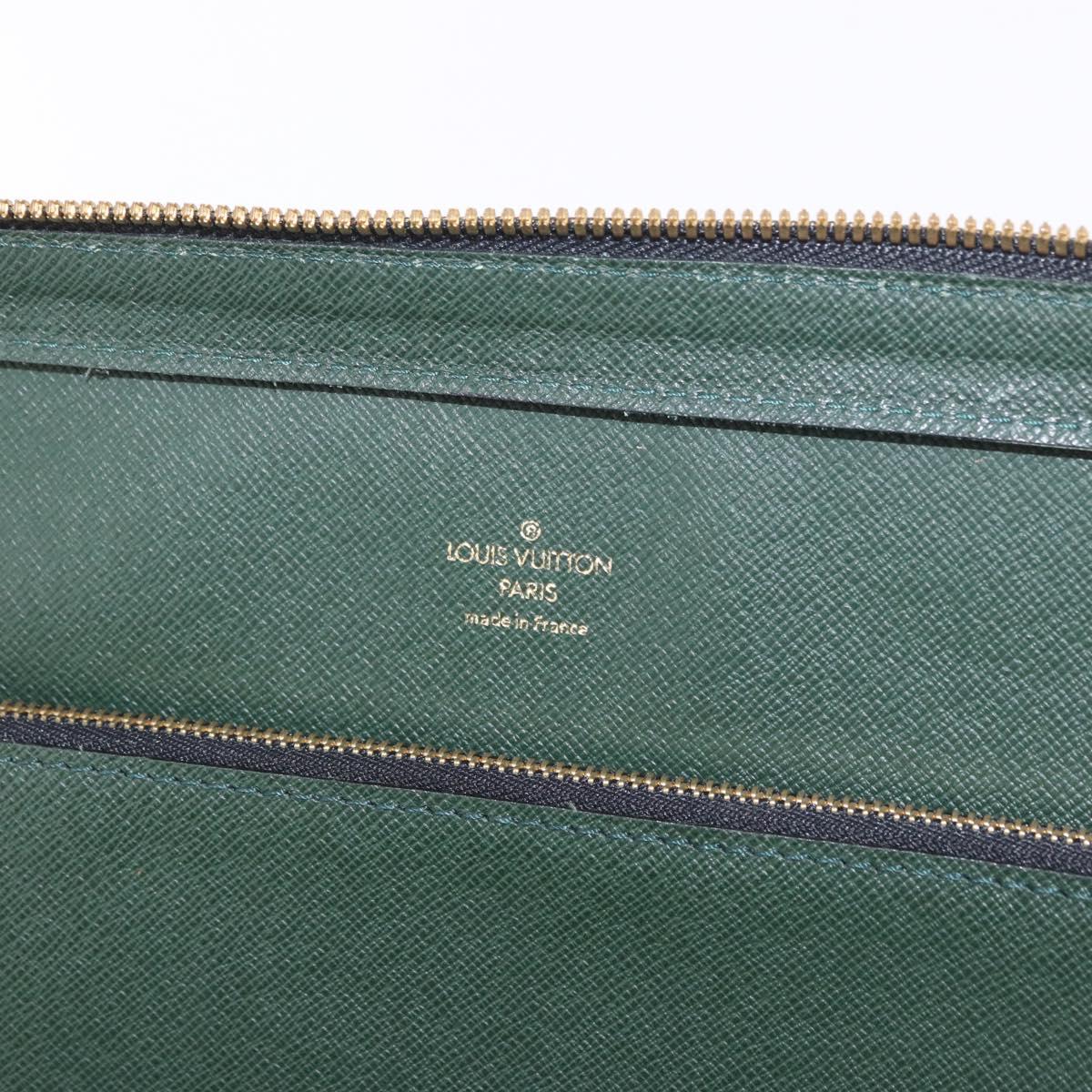 LOUIS VUITTON Taiga Baltic Briefcase Epicea M30064 LV Auth 184298