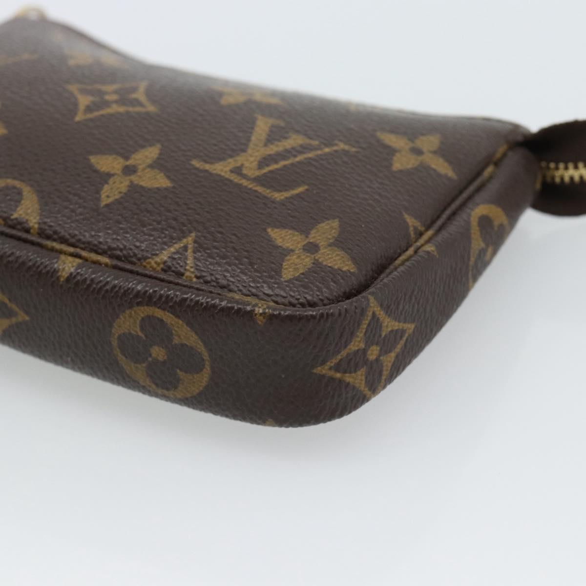 LOUIS VUITTON Monogram Mini Pochette Accessoires Pouch N41667 LV Auth 184348A