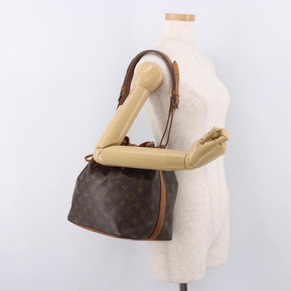 LOUIS VUITTON Monogram Petit Noe Shoulder Bag M42226 LV Auth 184376A