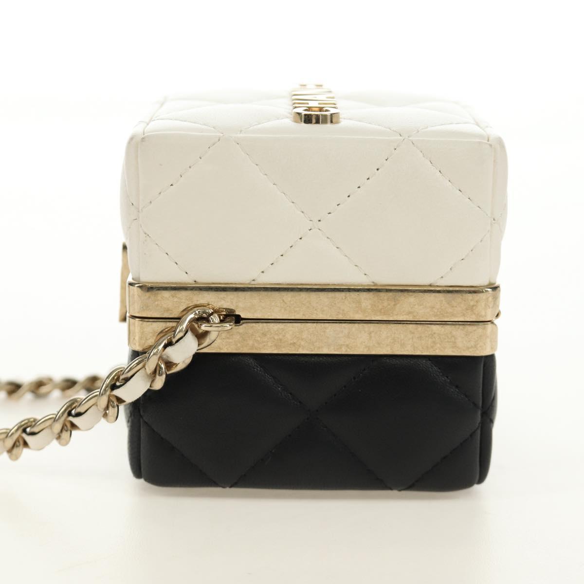 CHANEL Matelasse Chain Shoulder Pouch Lamb Skin Black Gold CC Auth 184641SAM