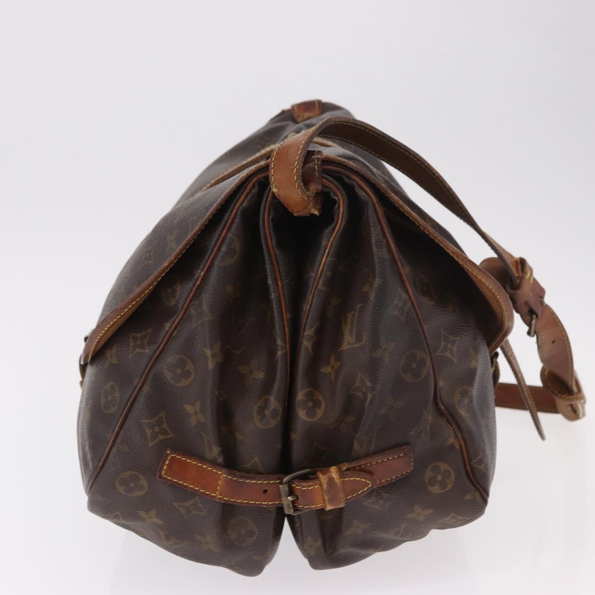 LOUIS VUITTON Monogram Saumur 35 Shoulder Bag M42254 LV Auth 184676