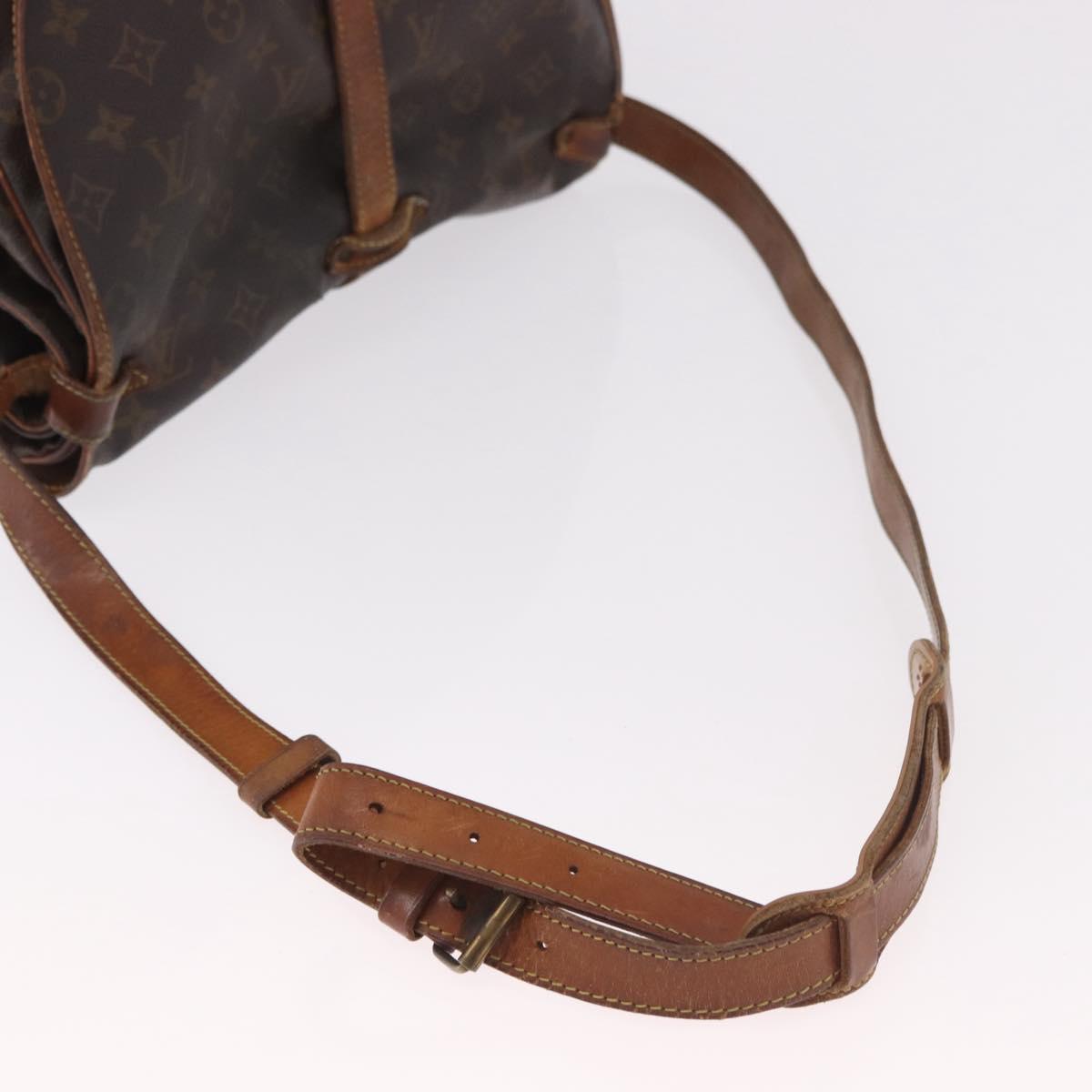 LOUIS VUITTON Monogram Saumur 35 Shoulder Bag M42254 LV Auth 184676