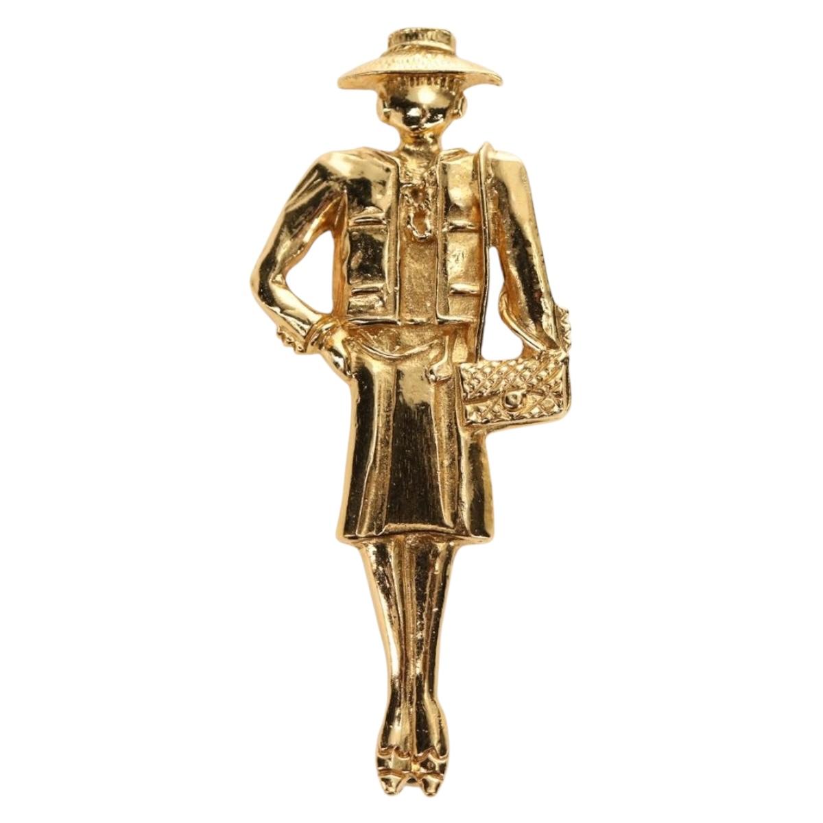 CHANEL Mademoiselle Brooch metal Gold Tone CC Auth 184687V