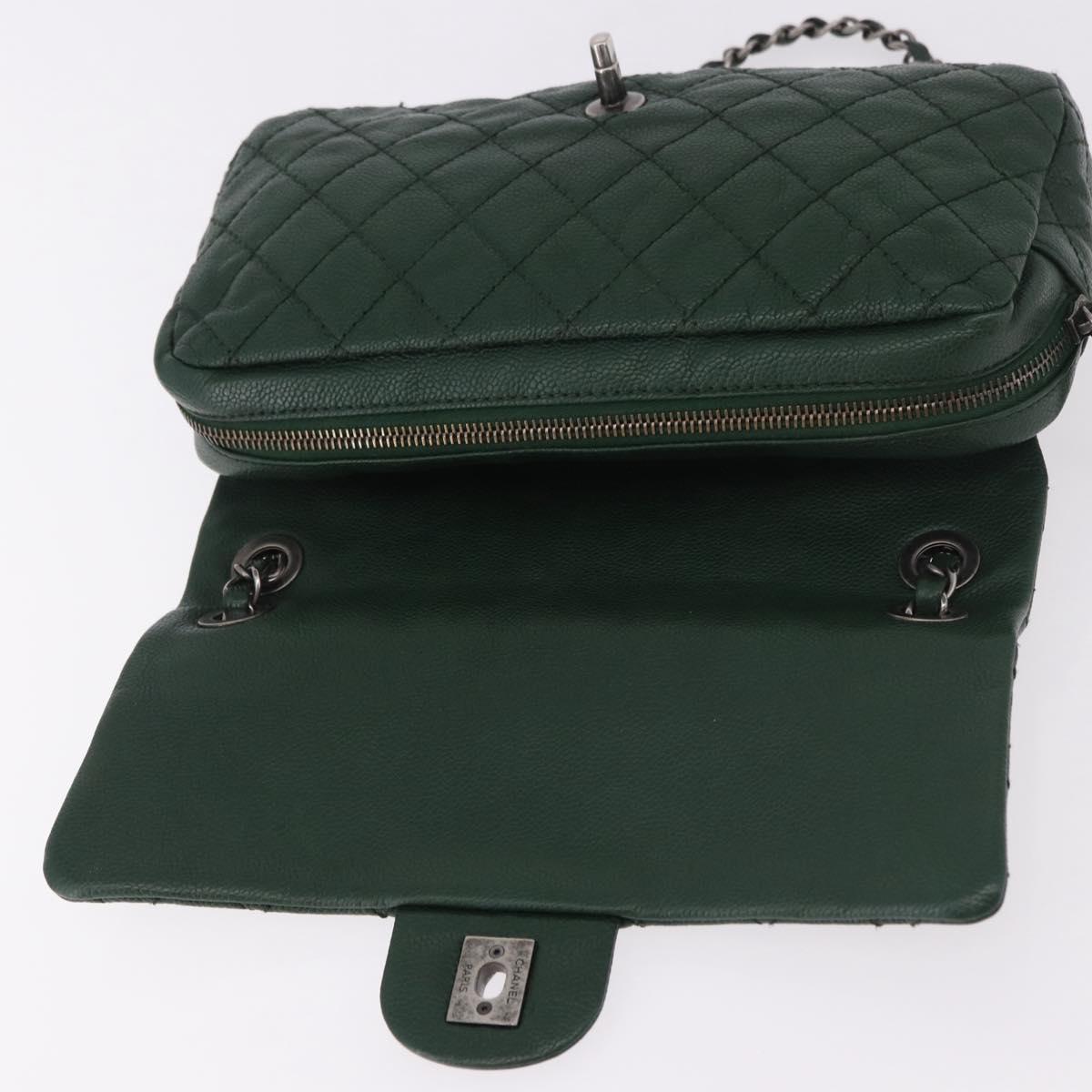 CHANEL Chain Matelasse 25 Shoulder Bag Caviar Skin Green CC Auth 184818SAV