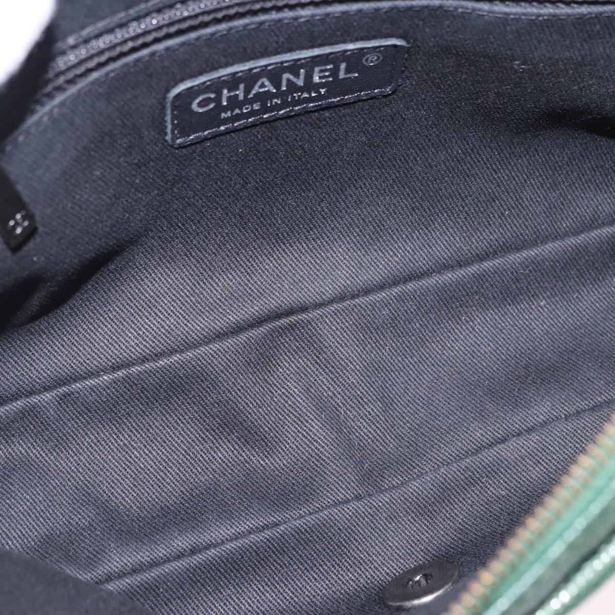 CHANEL Chain Matelasse 25 Shoulder Bag Caviar Skin Green CC Auth 184818SAV