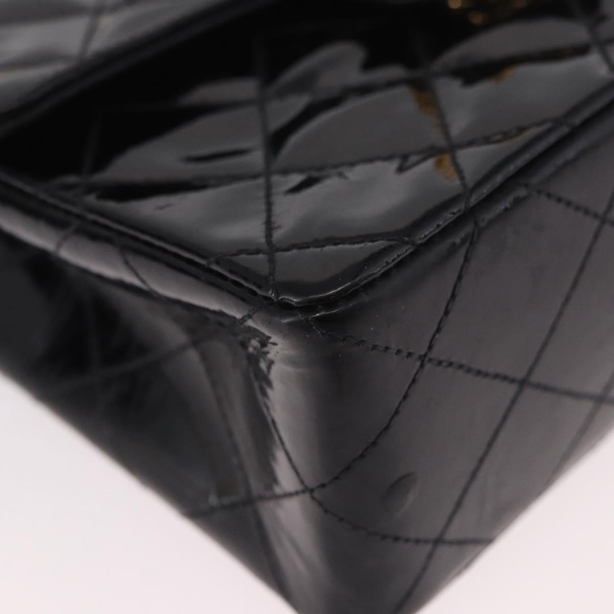 CHANEL Mini Matelasse 17 Chain Bag Patent leather Black Gold CC Auth 184825V