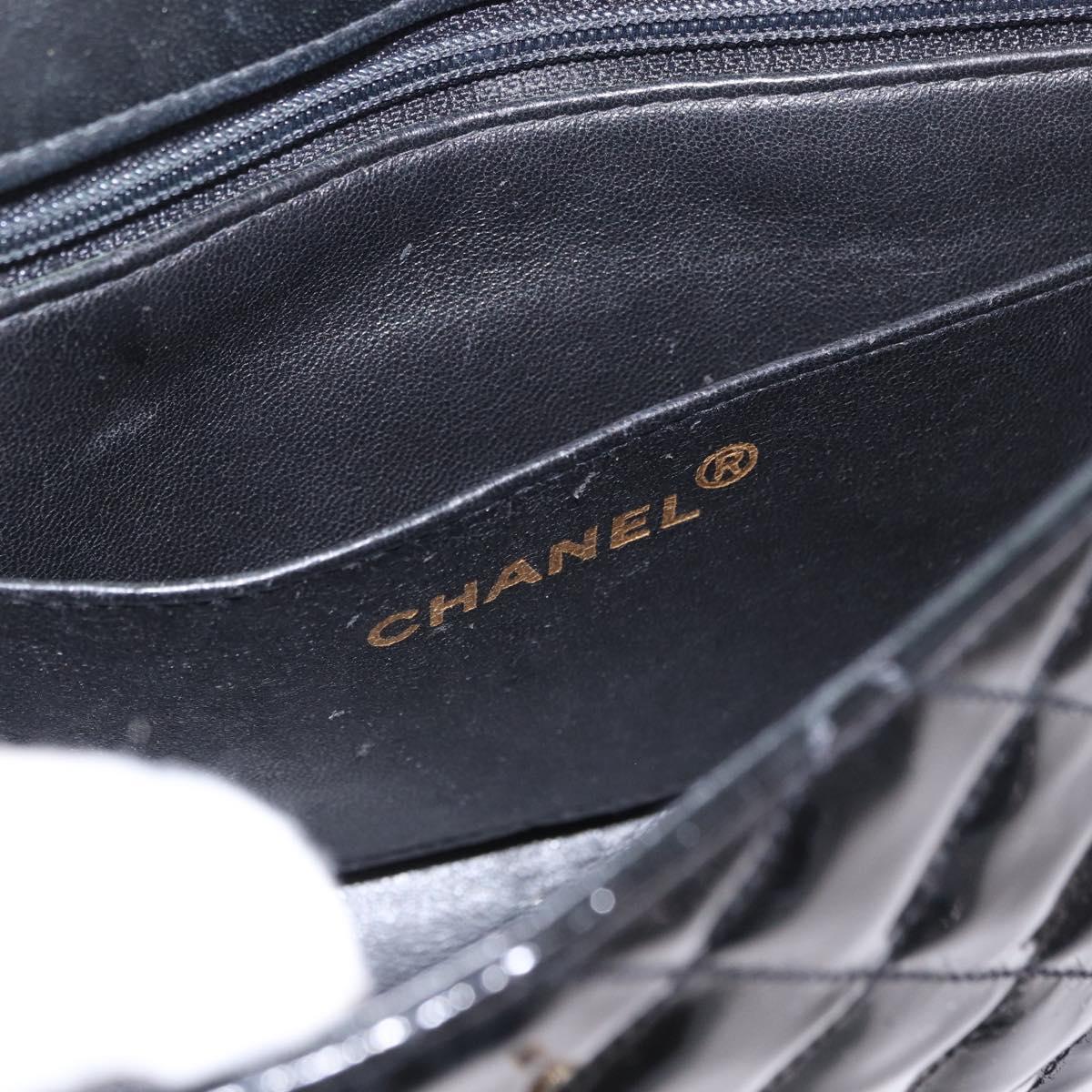 CHANEL Mini Matelasse 17 Chain Bag Patent leather Black Gold CC Auth 184825V