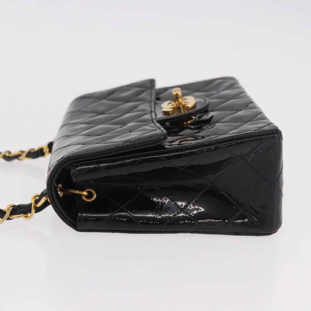 CHANEL Mini Matelasse 17 Chain Bag Patent leather Black Gold CC Auth 184825V