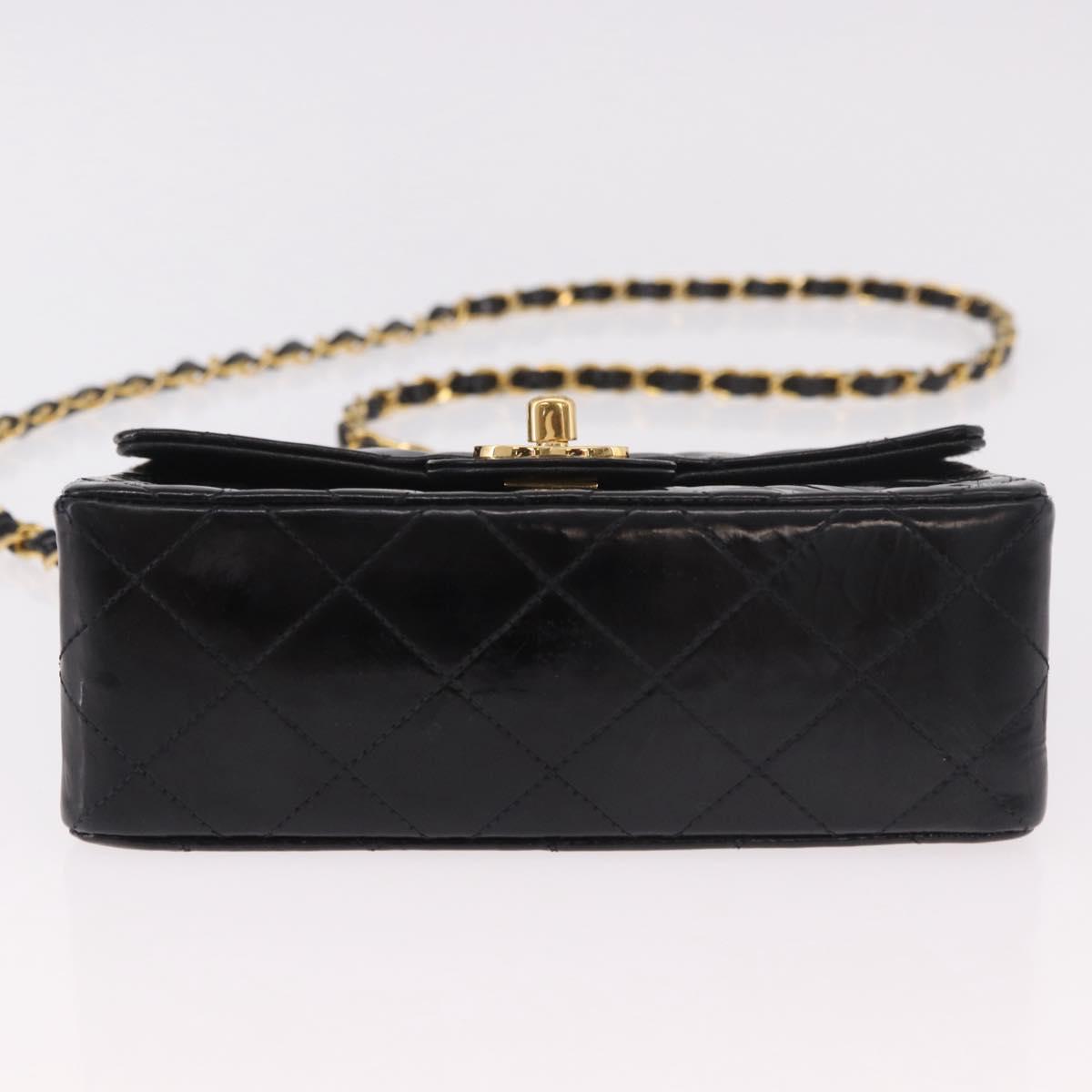 CHANEL Mini Matelasse 17 Chain Bag Patent leather Black Gold CC Auth 184825V