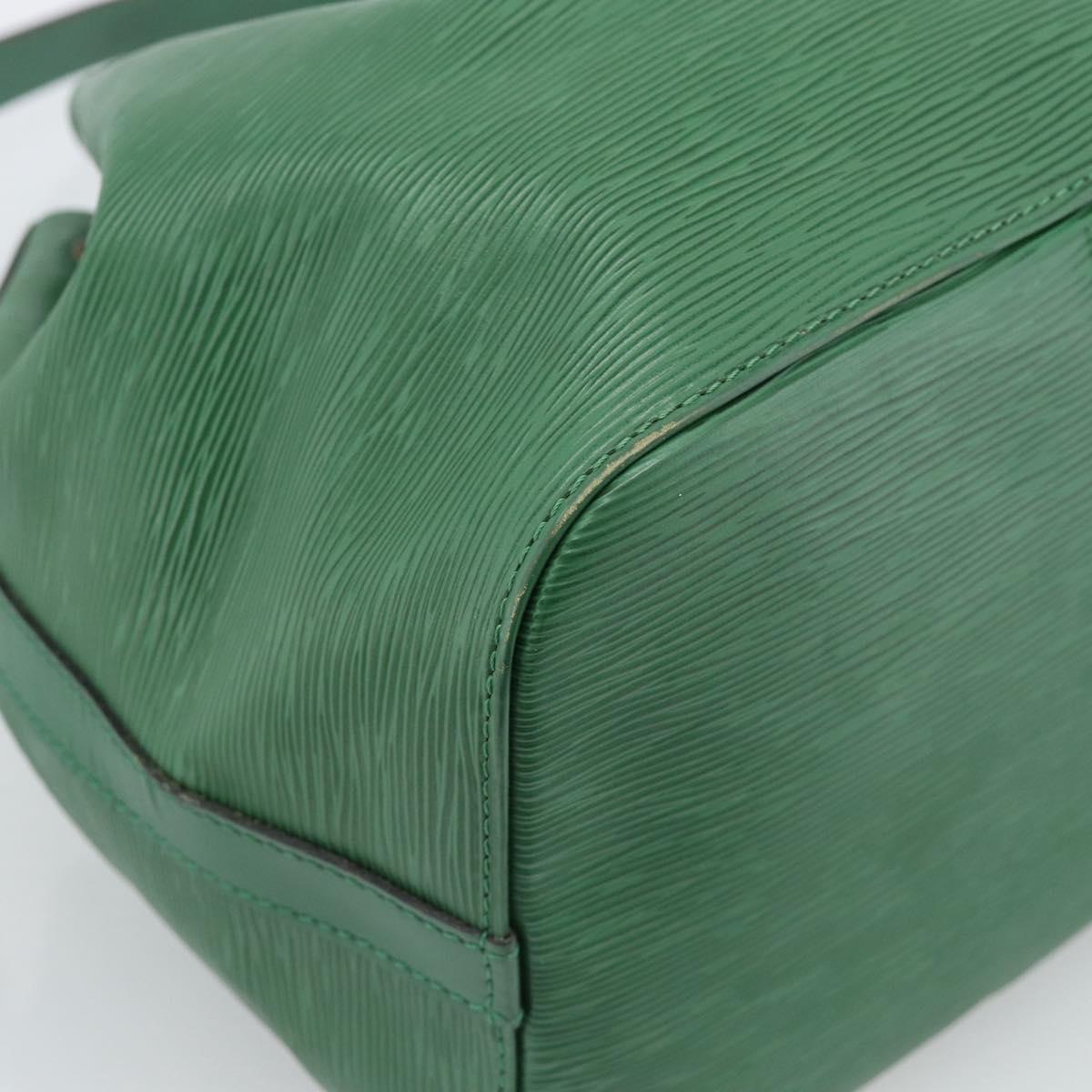 LOUIS VUITTON Epi Petit Noe Shoulder Bag Green M44104 LV Auth 184957A