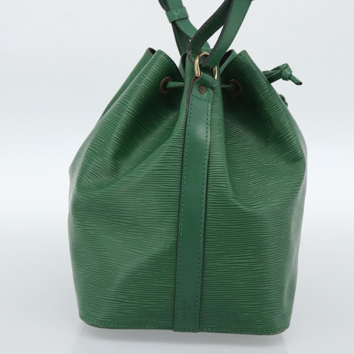 LOUIS VUITTON Epi Petit Noe Shoulder Bag Green M44104 LV Auth 184957A