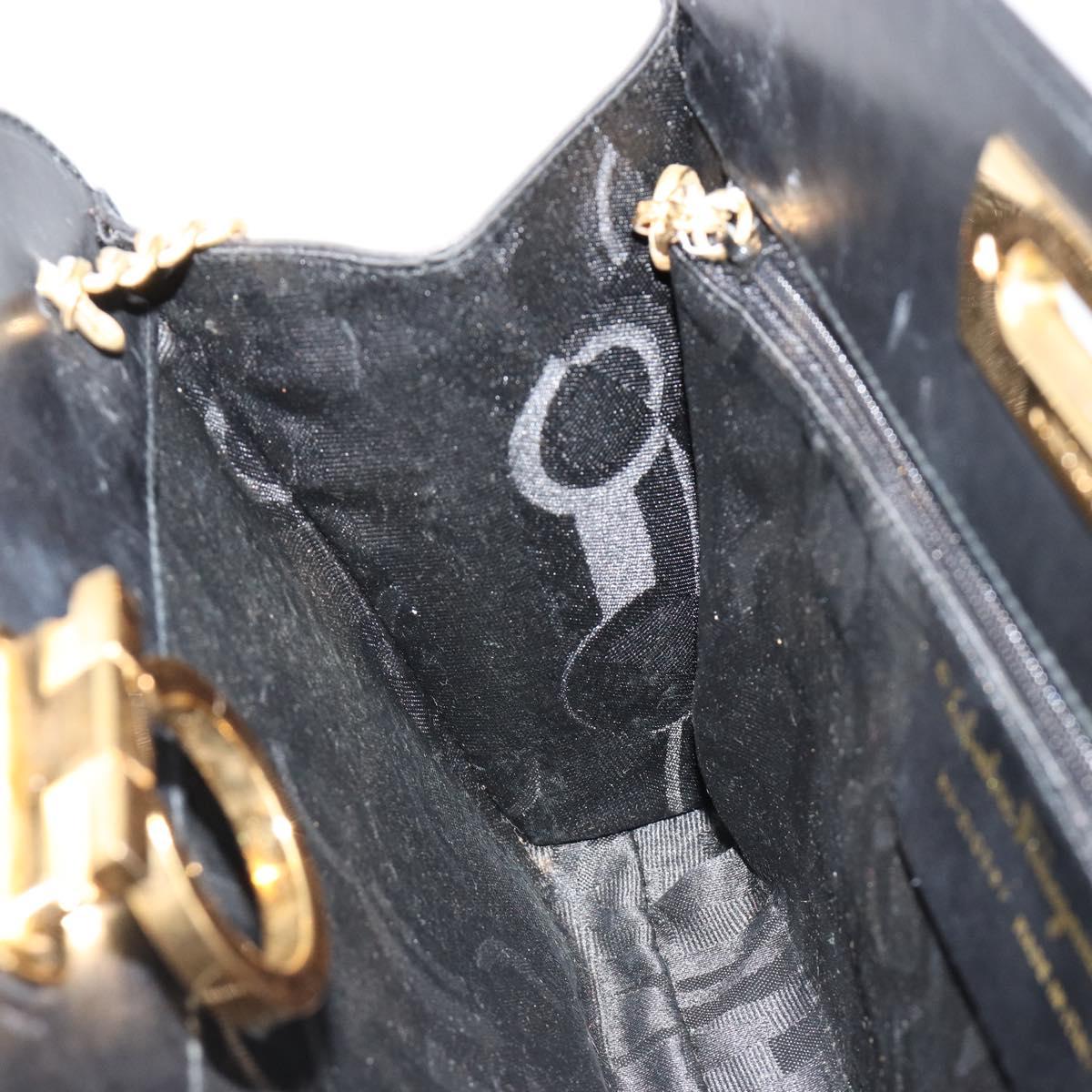 Salvatore Ferragamo Gancini Chain Shoulder Bag Leather Black Gold Auth 185103A