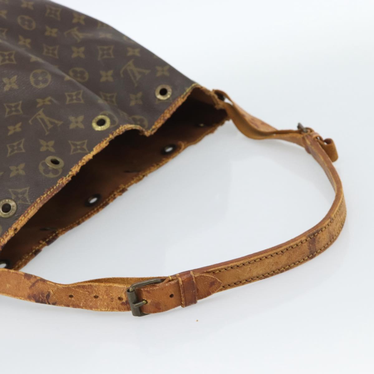 LOUIS VUITTON Monogram Noe Shoulder Bag M42224 LV Auth 185188