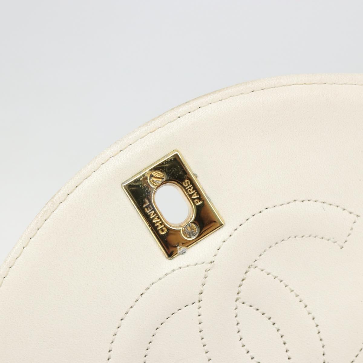 CHANEL Matelasse Chain Shoulder Bag Leather White Gold CC Auth 185193A