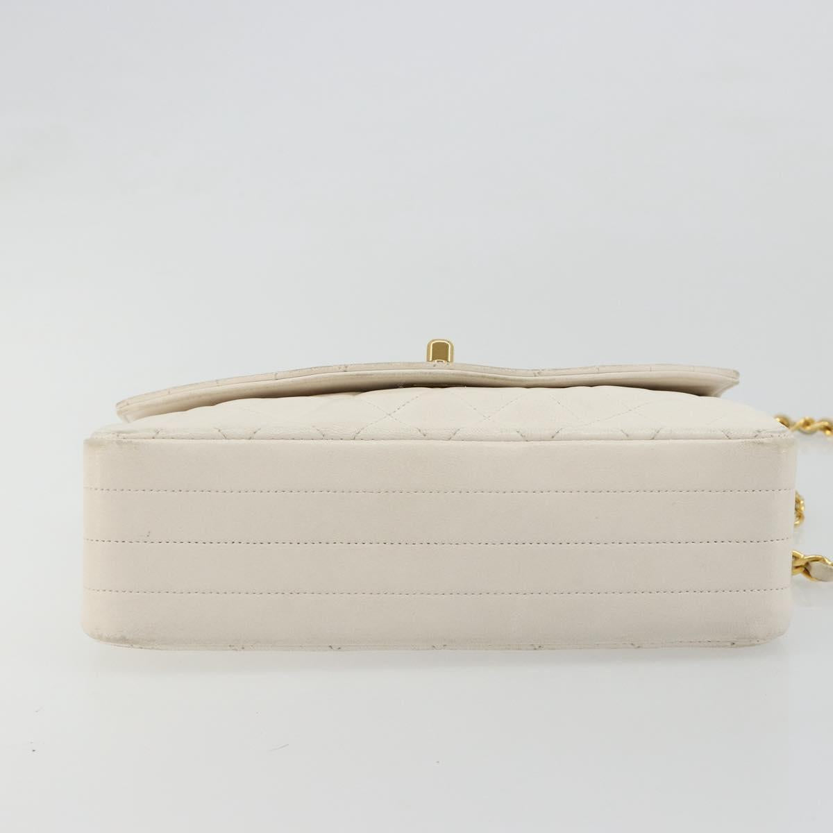 CHANEL Matelasse Chain Shoulder Bag Leather White Gold CC Auth 185193A