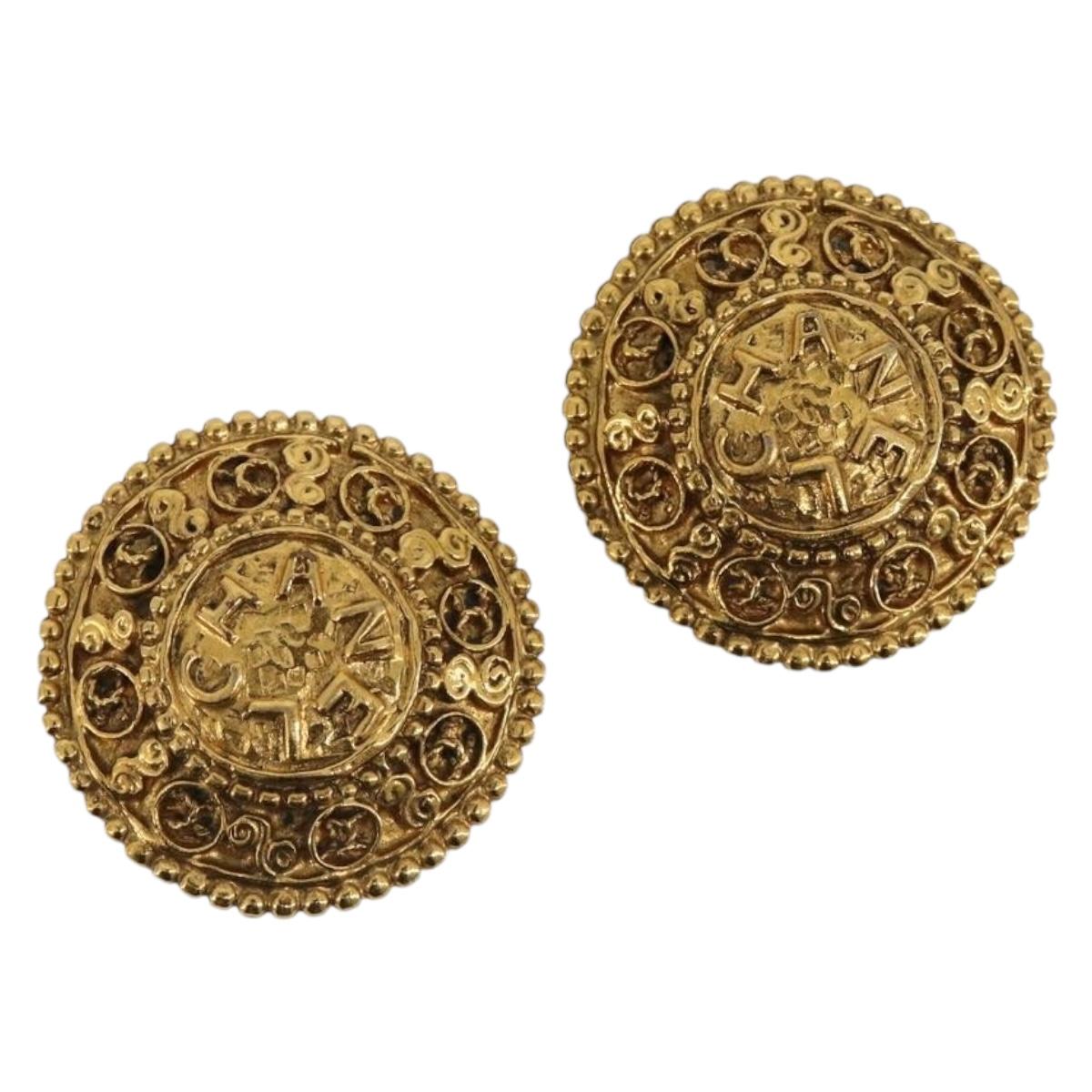 CHANEL Earring metal Gold Tone CC Auth 185223
