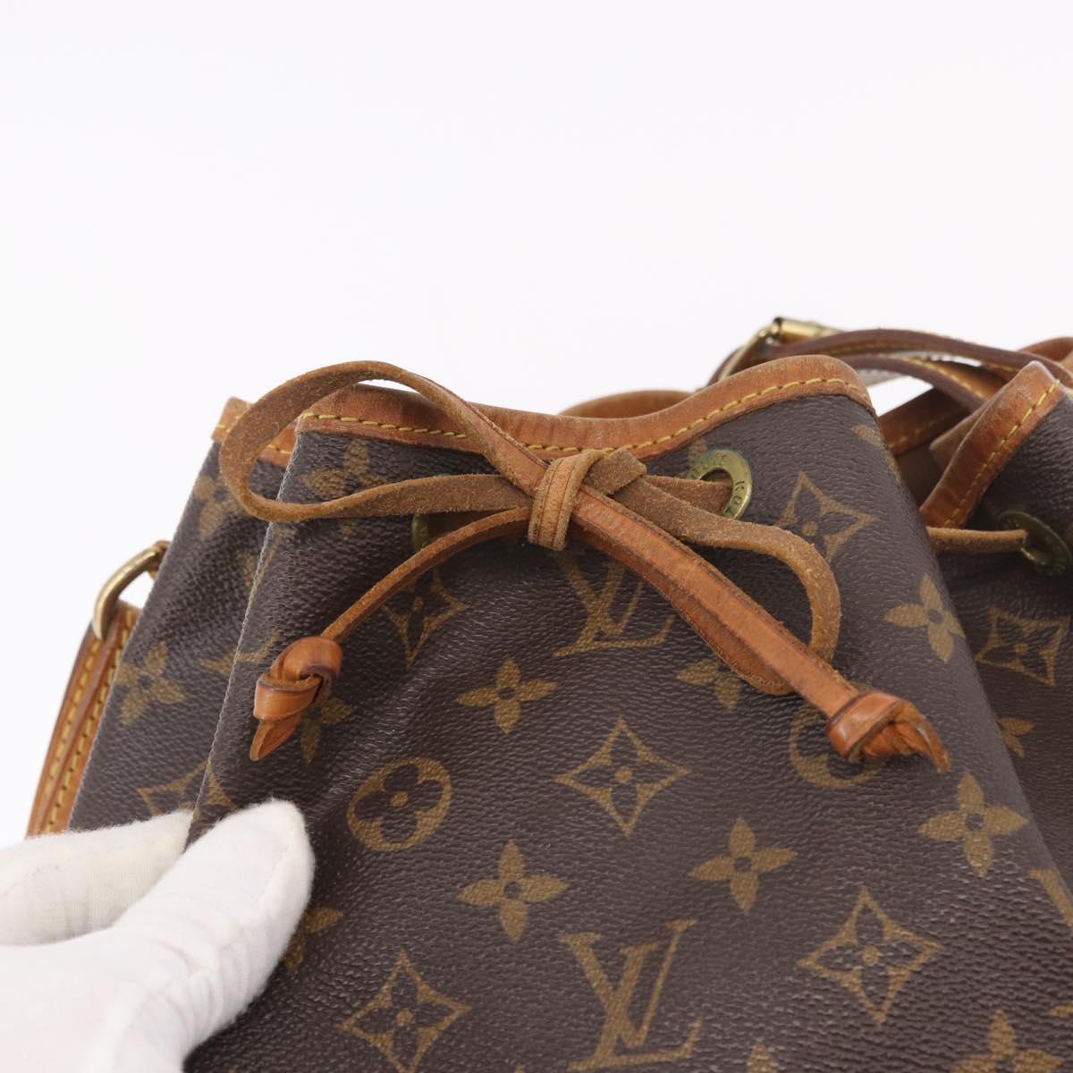 LOUIS VUITTON Monogram Petit Noe Shoulder Bag M42226 LV Auth 185620