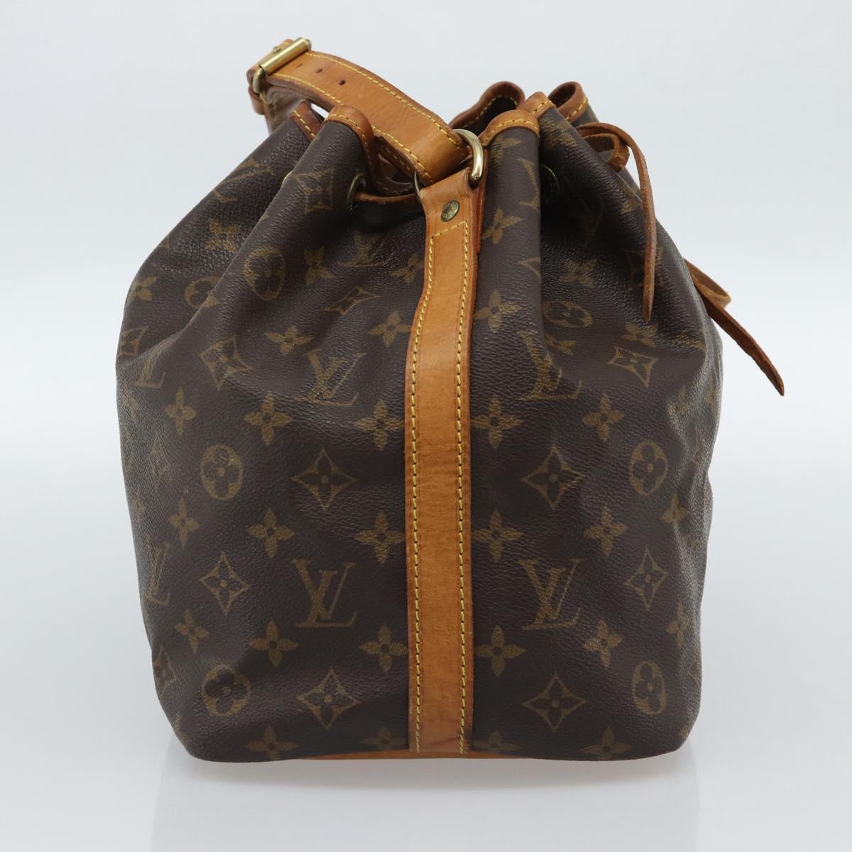 LOUIS VUITTON Monogram Petit Noe Shoulder Bag M42226 LV Auth 185703A