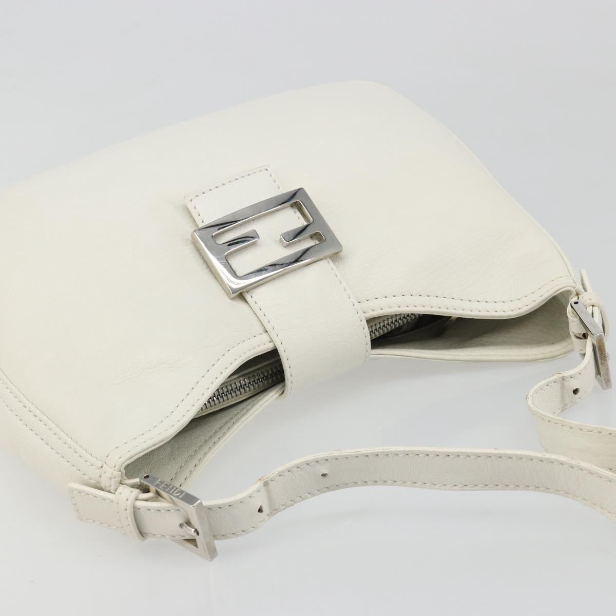 FENDI Mamma Baguette Shoulder Bag Leather White Silver Auth 185820M