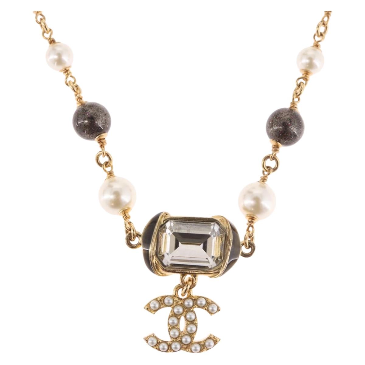 CHANEL Necklace metal Gold CC Auth 185852M