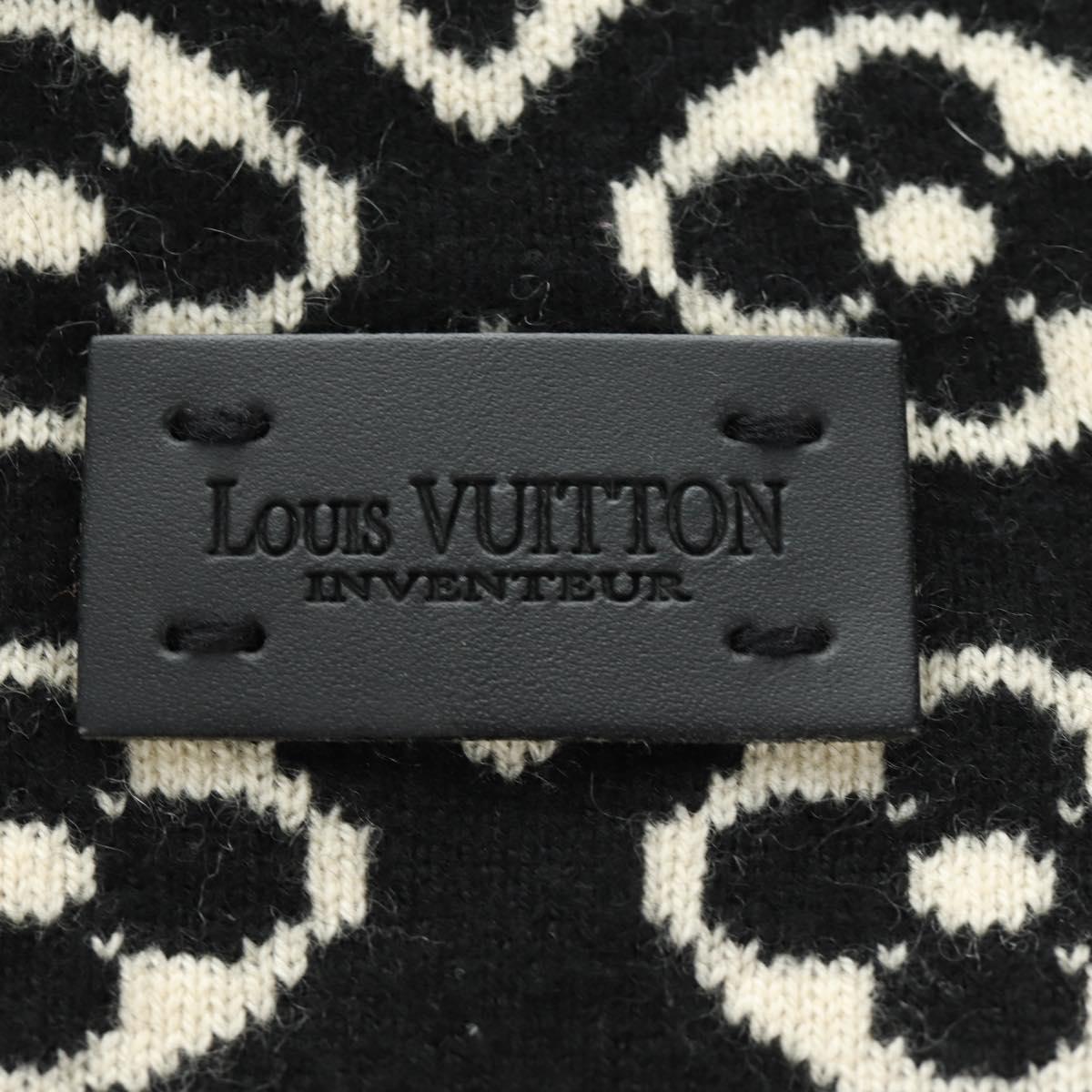 LOUIS VUITTON Echarpsky Scarf Cashmere Black White LV Auth 186209M