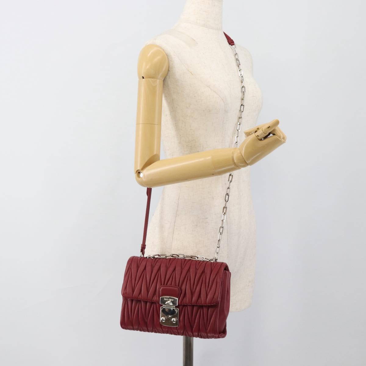 Miu Miu Matelasse Chain Shoulder Bag Leather Red Silver Auth 186223M