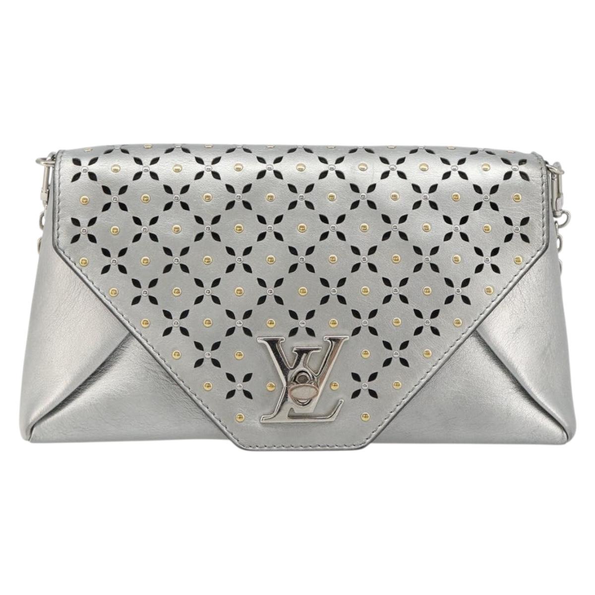 LOUIS VUITTON LV Love Note Shoulder Bag Leather Silver M54872 LV Auth 186225M