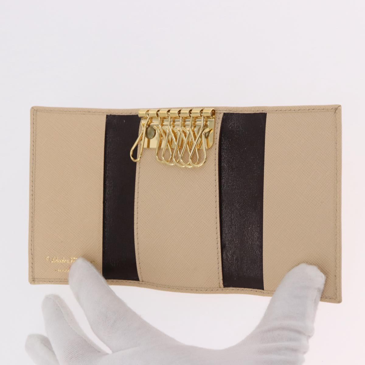 Salvatore Ferragamo Gancini Key Case Leather Ivory Gold Auth 186241A