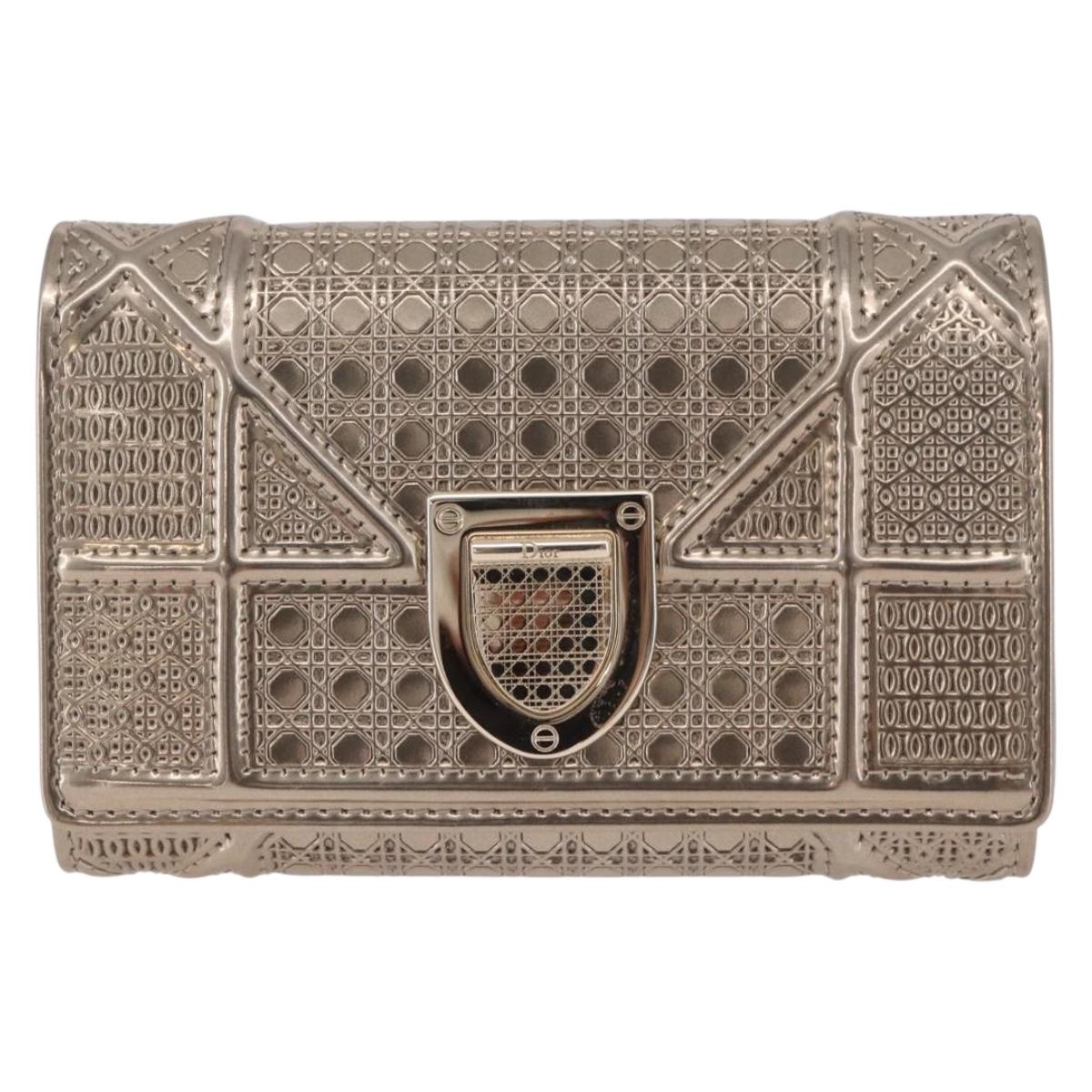 Christian Dior Diorama Wallet Leather Champagne Gold Auth 186259M