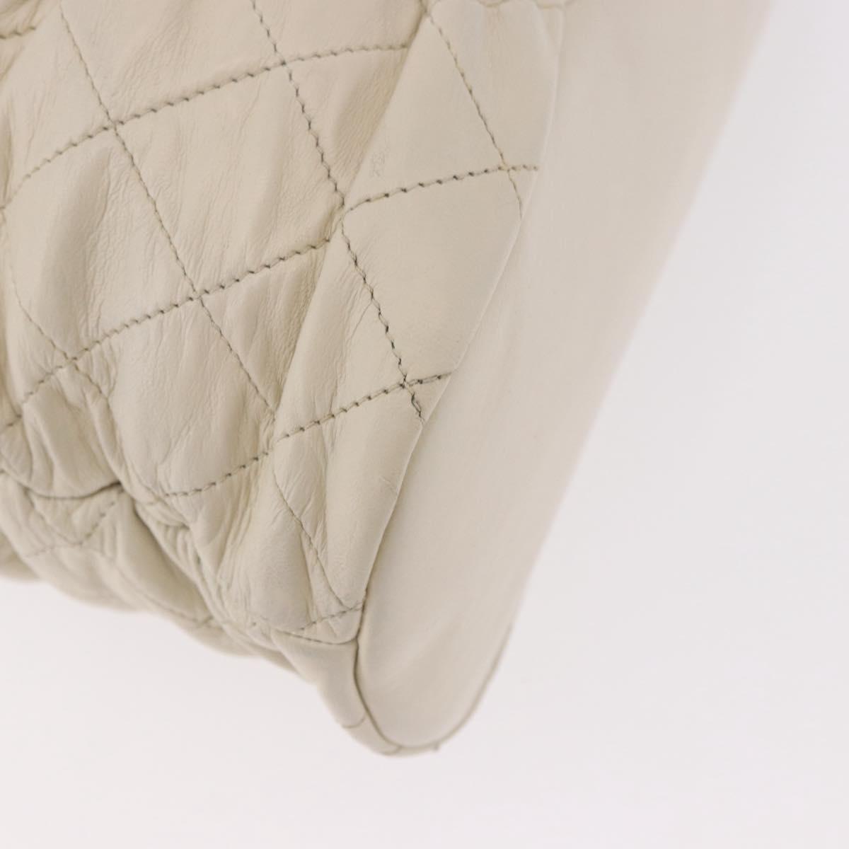 CHANEL Chain Matelasse Shoulder Bag Lamb Skin Ivory Silver CC Auth 186310