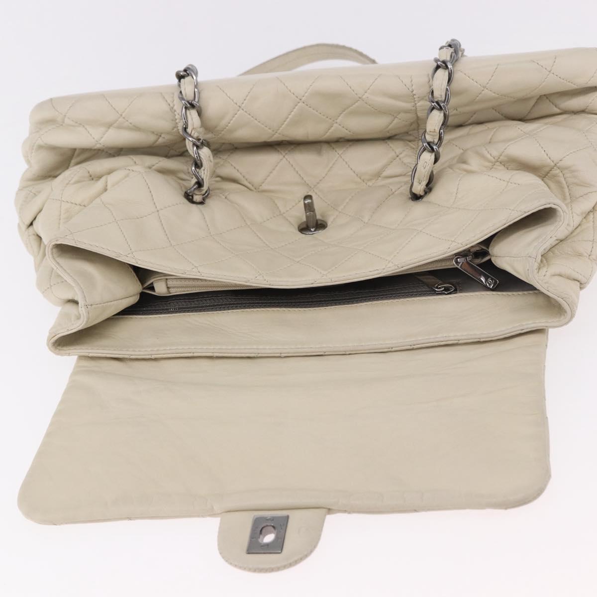 CHANEL Chain Matelasse Shoulder Bag Lamb Skin Ivory Silver CC Auth 186310