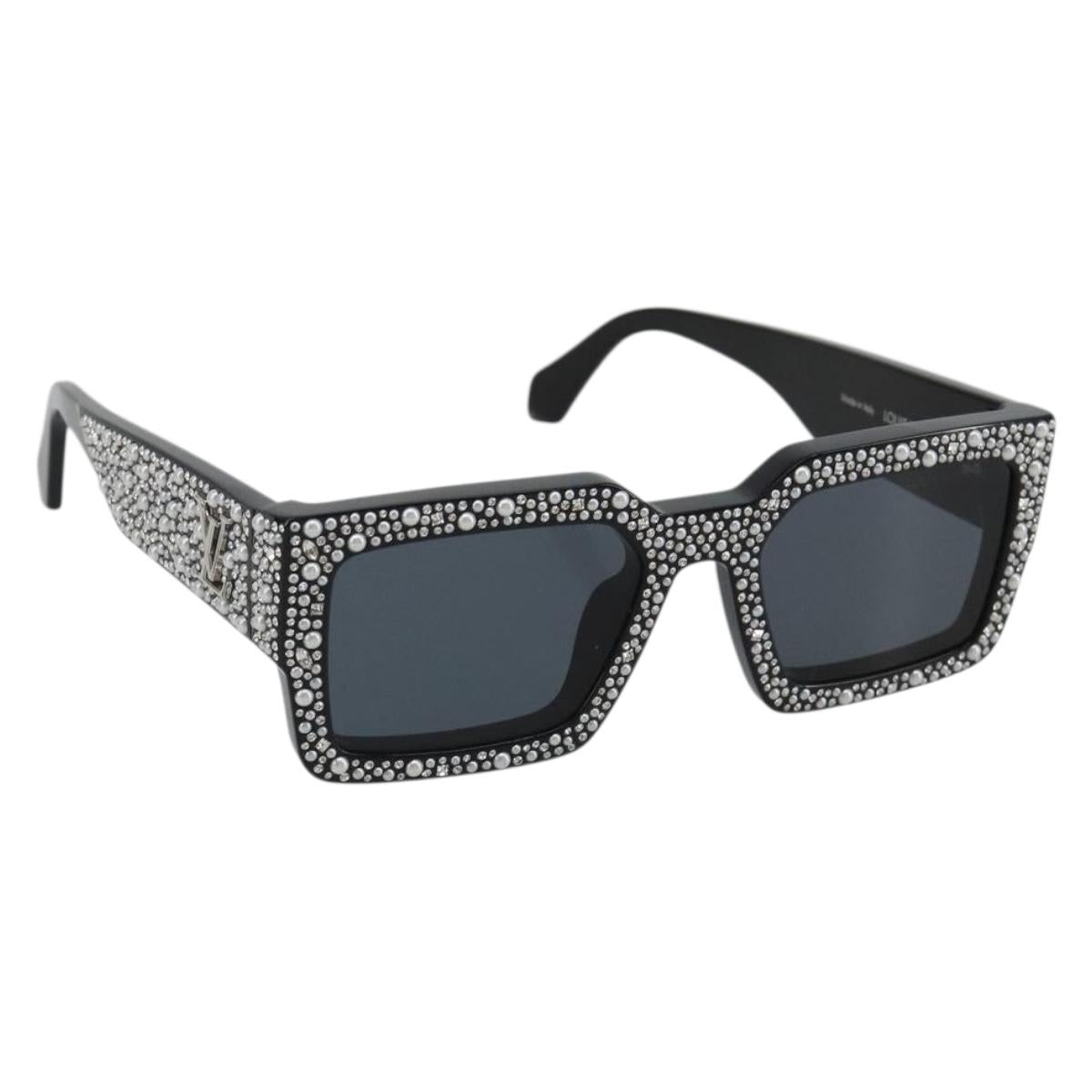 LOUIS VUITTON LV Crush Pearl & Strass Sunglasses plastic Z2396E LV Auth 186416M