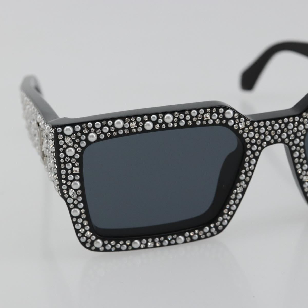 LOUIS VUITTON LV Crush Pearl & Strass Sunglasses plastic Z2396E LV Auth 186416M