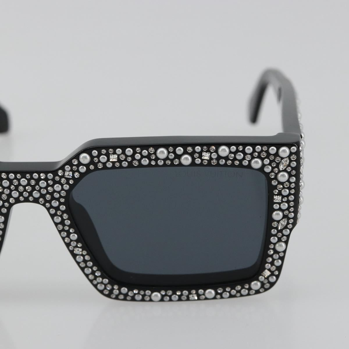 LOUIS VUITTON LV Crush Pearl & Strass Sunglasses plastic Z2396E LV Auth 186416M