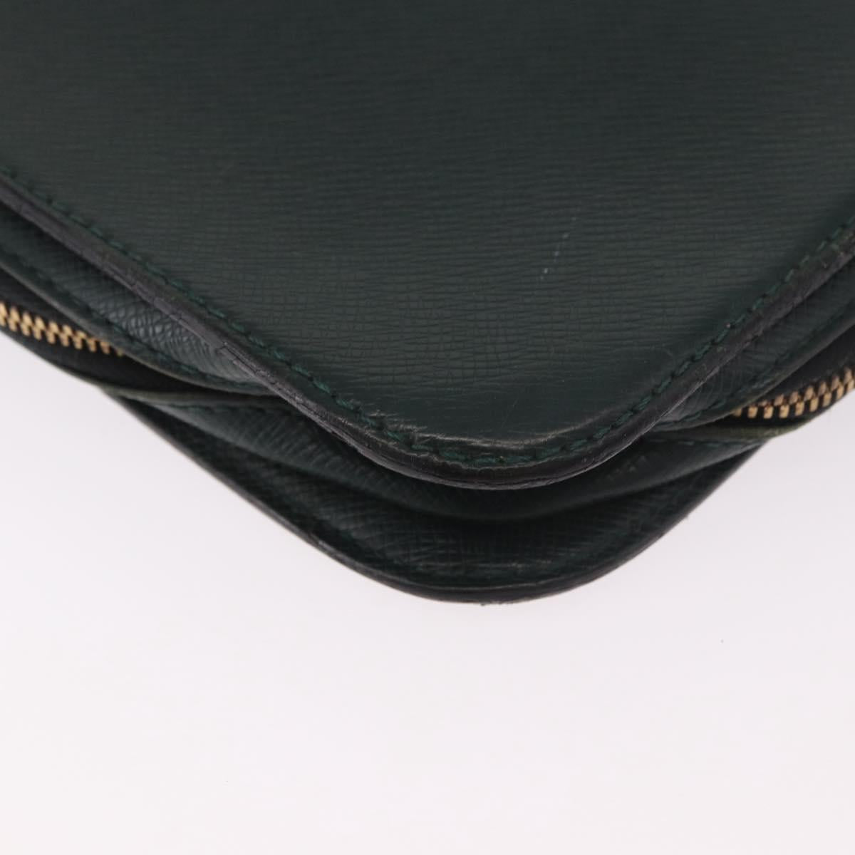 LOUIS VUITTON Taiga Baltic Briefcase Epicea M30064 LV Auth 186557