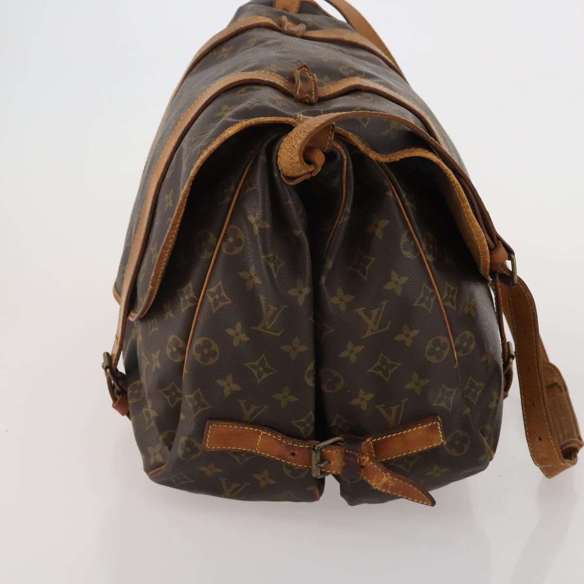 LOUIS VUITTON Monogram Saumur40 Shoulder Bag LV Auth 186579