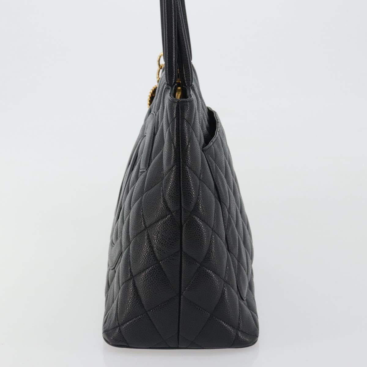 CHANEL Standard Tote Bag Caviar Skin Black Gold CC Auth 186633SAM