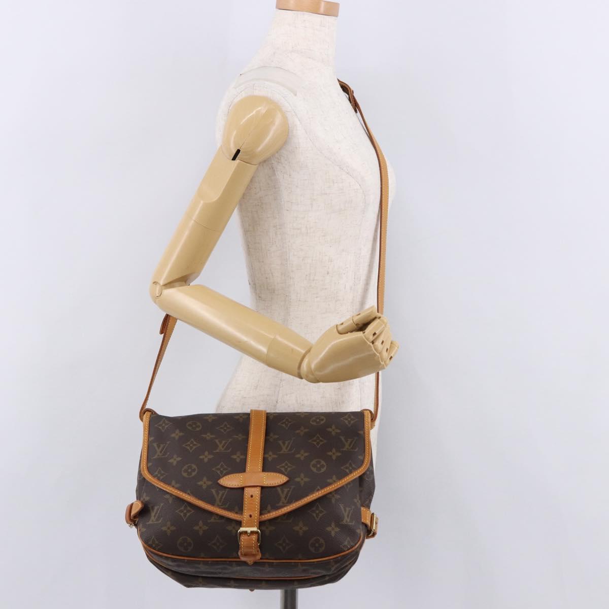 LOUIS VUITTON Monogram Saumur 30 Shoulder Bag M42256 LV Auth 186660A
